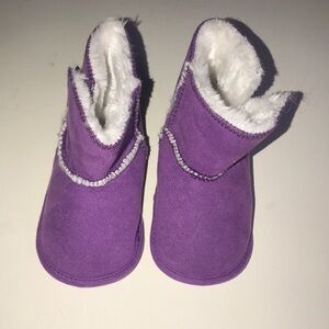 Infant Girl’s UGG Crib Boots